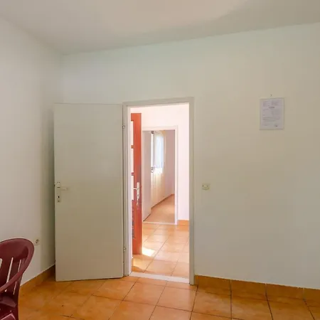 Apartament Olivera Potirna