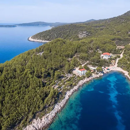 Olivera Apartament Potirna