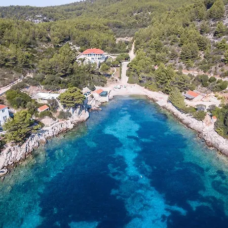 Olivera Apartament Potirna